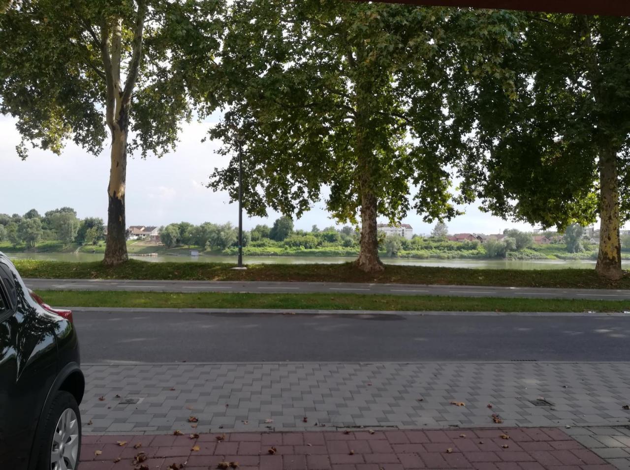 Guesthouse Sava Slavonski Brod Eksteriør bilde